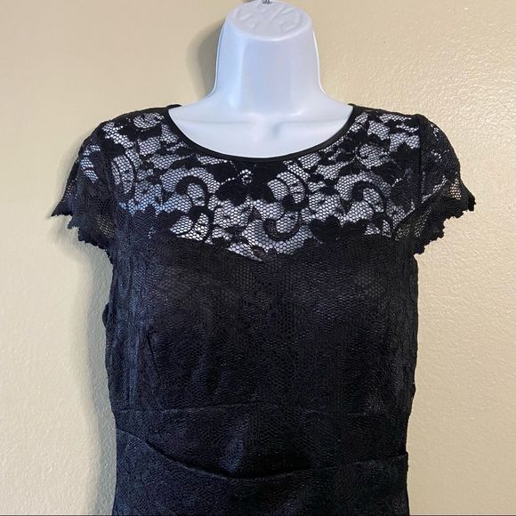 ELIZA J Lace Round Neck Cap Sleeve Sheath Dress - Picture 2 of 14